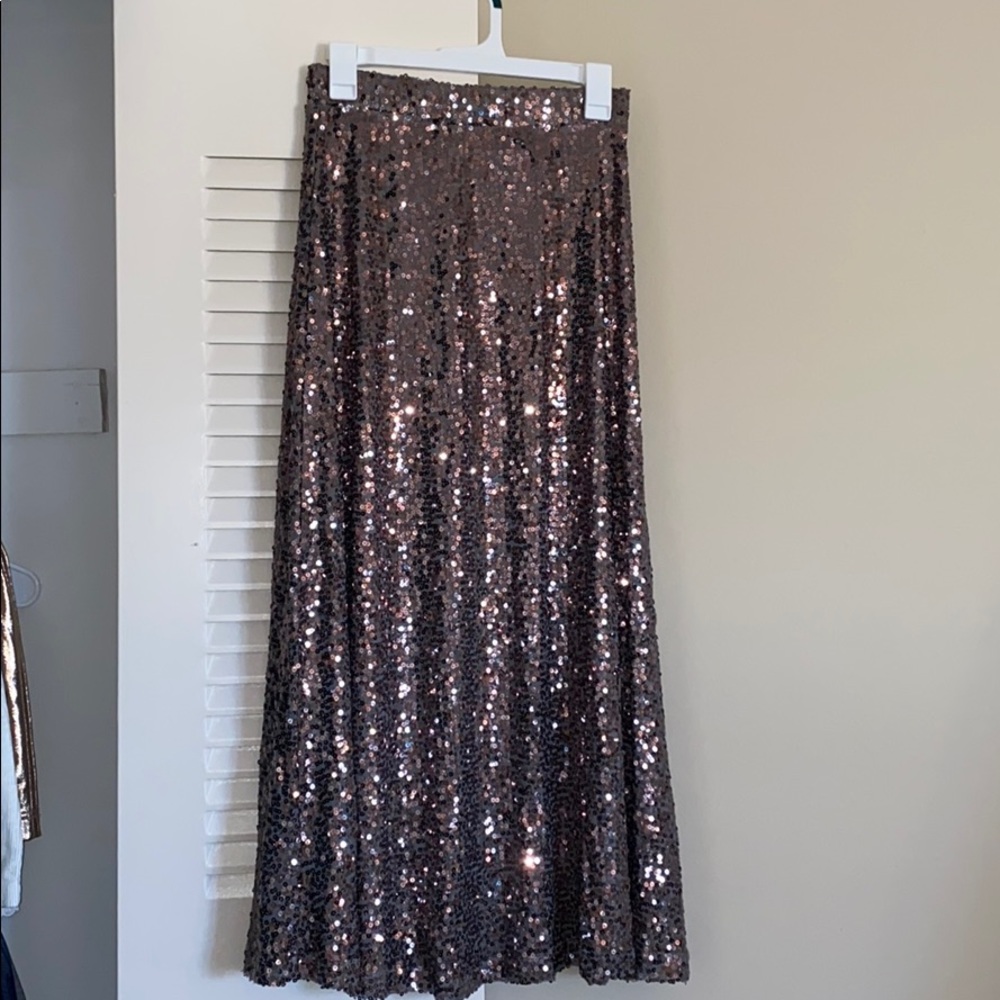 GRAY SEQUIN AND SPARKLY MAXI SKIRT